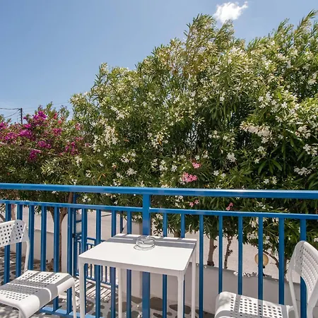 Livadia Seaside 10 *